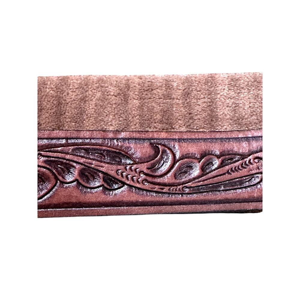 Brown Embossed Leather Belt Women's Size M Made In USA - Picture 2 of 6